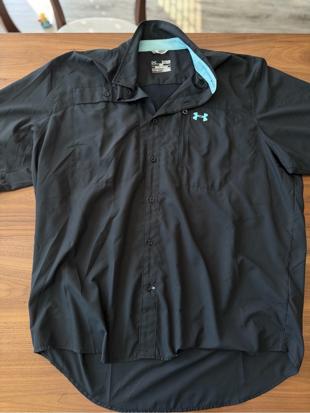 Under Armour Men’s Black Short-Sleeve Button Shirt with Aqua Logo Trim